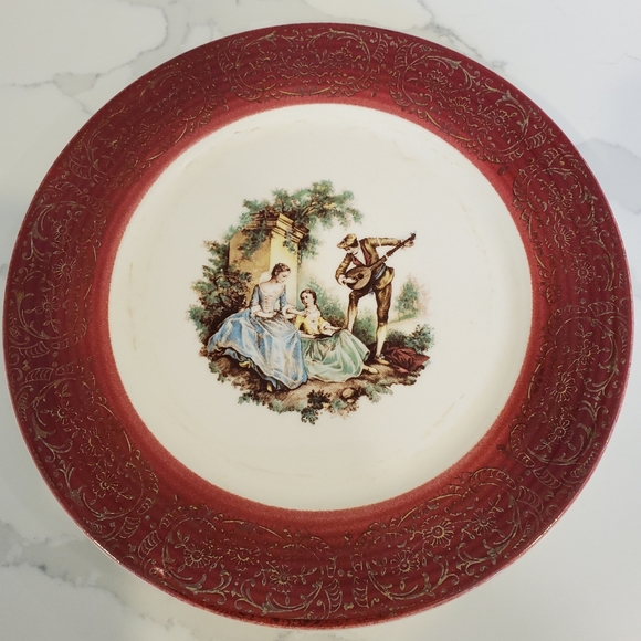 Sebring Pottery Serenade Maroon & 22 Kt. gold trim plates (4) - Picture 3 of 15